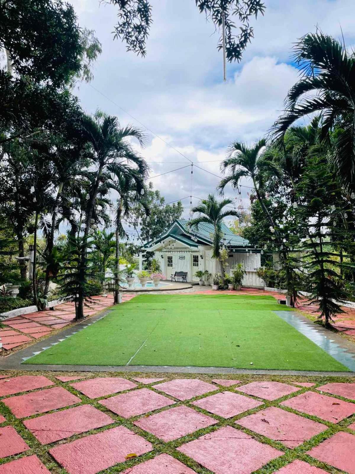 Loreland Farm Resort Antipolo Exterior foto